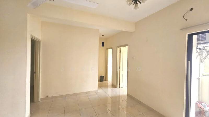 Kondominium untuk Dijual di Pelangi Utama - Agnes Ang - Living Room - PropertyGuru.com.my