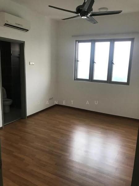 Service Residence for Sale at Greenz (Residensi Flora) @ One South - Janet Au - Interior - PropertyGuru.com.my