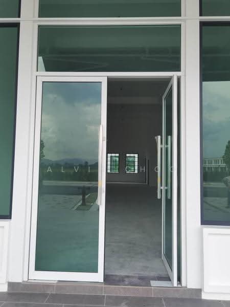 Kedai untuk Disewa di Semenyih (Selangor) - Alvin Choo - Entrance - PropertyGuru.com.my