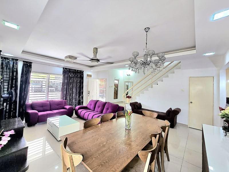 Rumah Teres 2-Tingkat untuk Dijual di Bandar Baru Bangi (Selangor) - Aiman Allam - Living Room - PropertyGuru.com.my