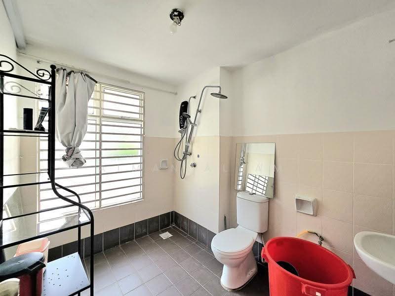 Rumah Teres 2-Tingkat untuk Dijual di Bandar Baru Bangi (Selangor) - Aiman Allam - Bathroom - PropertyGuru.com.my