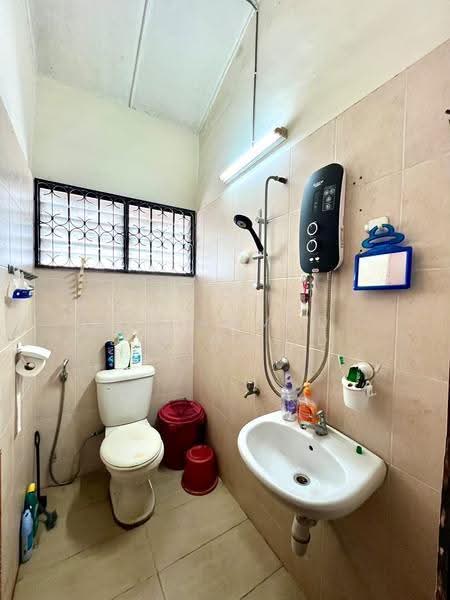 Rumah Teres 1-Tingkat untuk Dijual di SS4 (Petaling Jaya) - Mohammad Din Majid - Bathroom - PropertyGuru.com.my