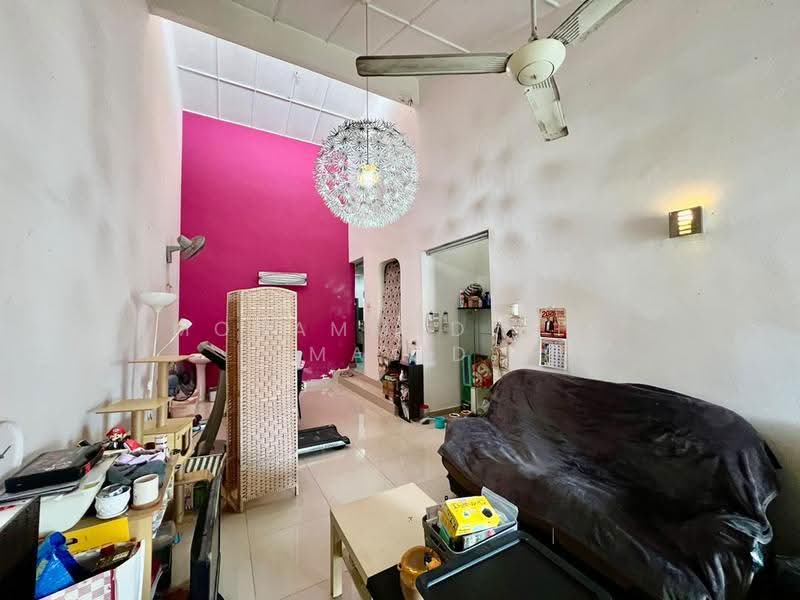 Rumah Teres 1-Tingkat untuk Dijual di SS4 (Petaling Jaya) - Mohammad Din Majid - Living Room - PropertyGuru.com.my