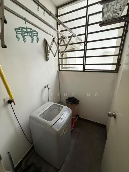Kediaman Servis untuk Disewa di D'Putra Suites - Austing Ng - Balcony - PropertyGuru.com.my