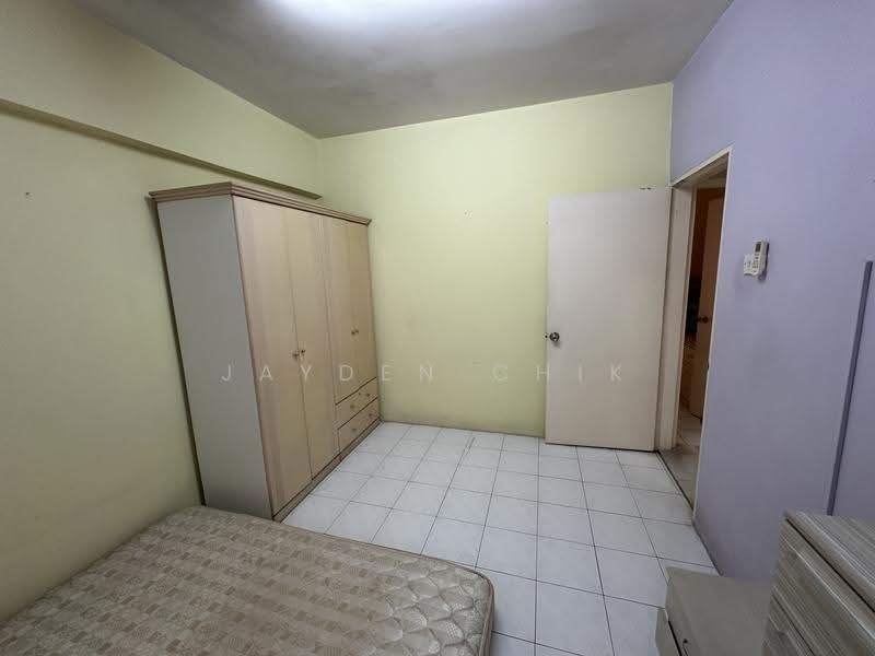 Apartment for Sale at Puteri Court - Jayden Chik - Bedroom - PropertyGuru.com.my