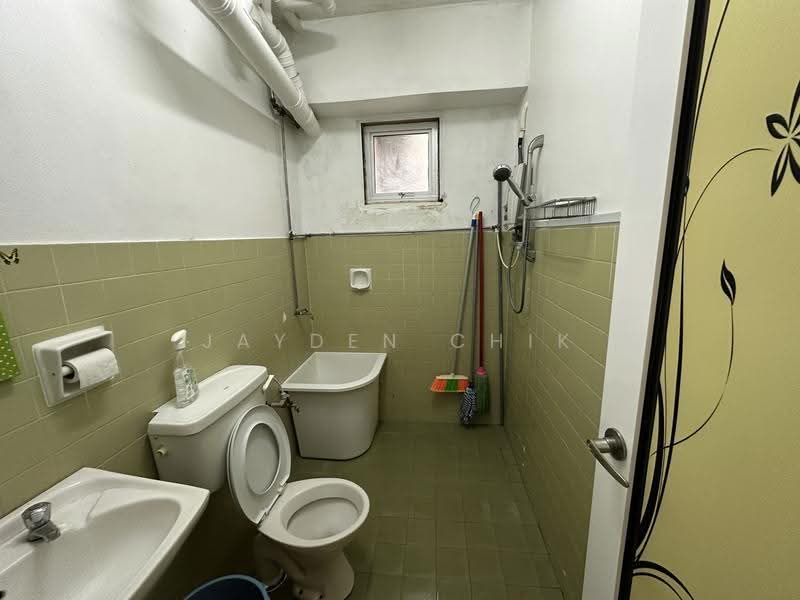 Apartment for Sale at Puteri Court - Jayden Chik - Bathroom - PropertyGuru.com.my