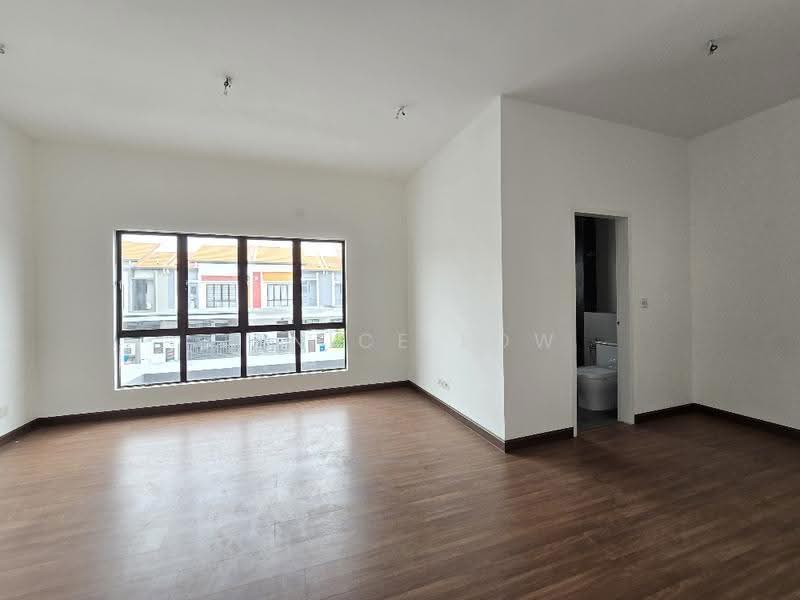2-storey Terraced House for Sale in Setia Alam (Selangor) - Janice Low - Masteroom - PropertyGuru.com.my