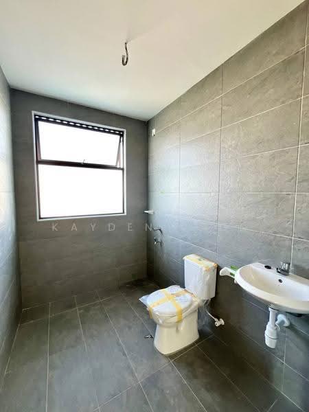 2-storey Terraced House for Sale in Taman Bestari Indah (Ulu Tiram) - Kayden Voon - Bathroom - PropertyGuru.com.my