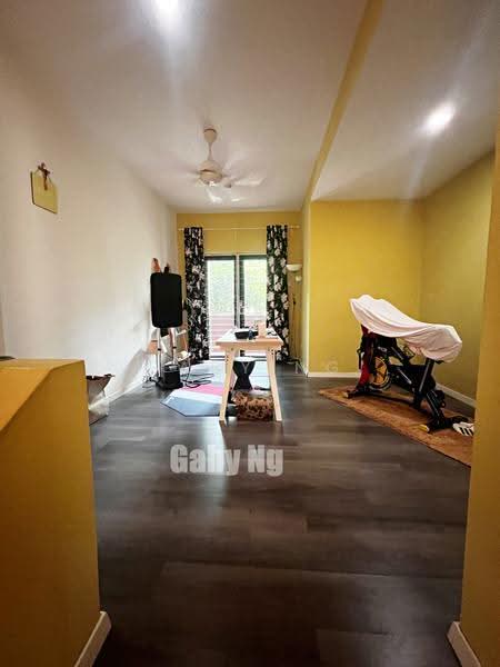 Rumah Teres 2-Tingkat untuk Dijual di Alam Damai (Cheras) - Gaby Ng - Living Room - PropertyGuru.com.my
