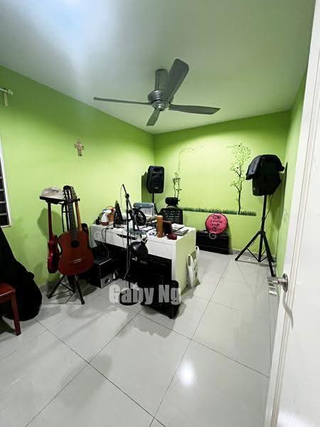 Rumah Teres 2-Tingkat untuk Dijual di Alam Damai (Cheras) - Gaby Ng - Study - PropertyGuru.com.my