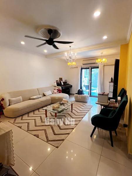 Rumah Teres 2-Tingkat untuk Dijual di Alam Damai (Cheras) - Gaby Ng - Living Room - PropertyGuru.com.my