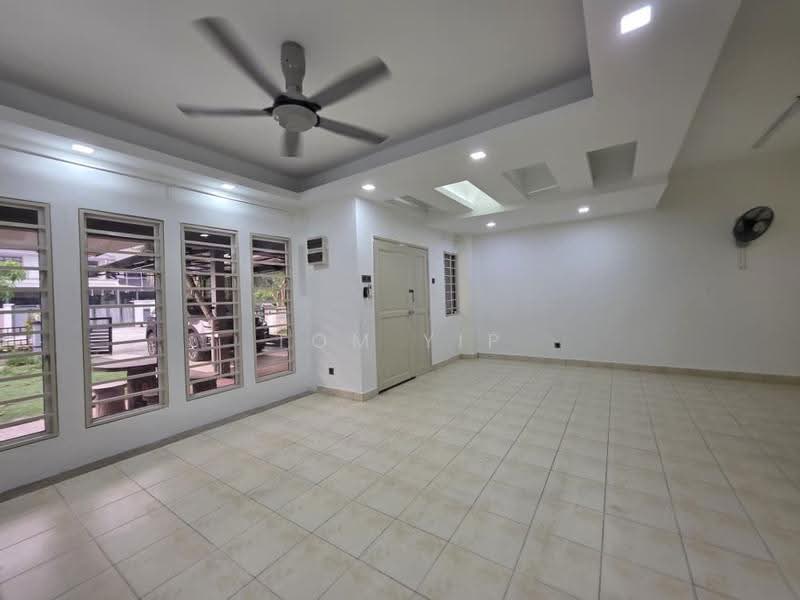 2-storey Terraced House for Sale in Subang Bestari (Shah Alam) - Tom Yip - Living Room - PropertyGuru.com.my