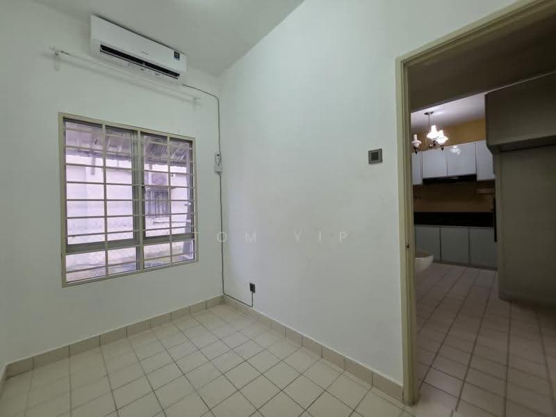 2-storey Terraced House for Sale in Subang Bestari (Shah Alam) - Tom Yip - Interior - PropertyGuru.com.my