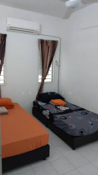 Pangsapuri untuk Dijual di Villa Tropika - Kee Shen - Bedroom - PropertyGuru.com.my
