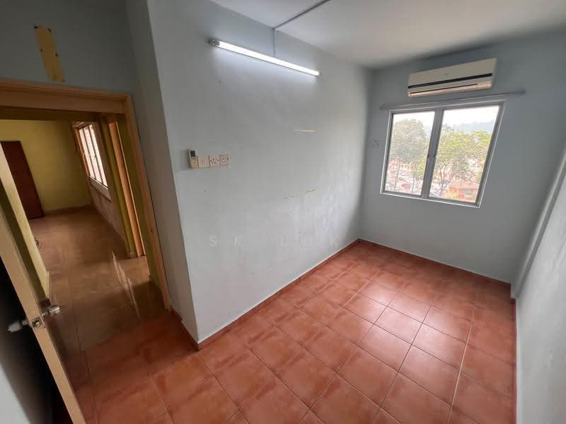 Apartment for Sale at saujana apartment - SK Luk - Interior - PropertyGuru.com.my