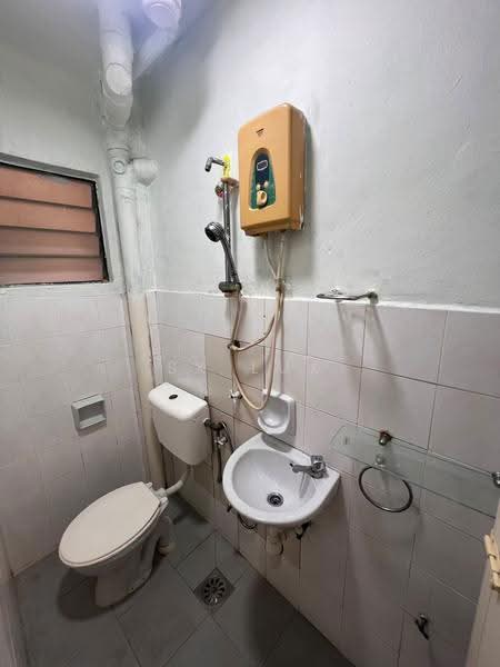 Apartment for Sale at saujana apartment - SK Luk - Bathroom - PropertyGuru.com.my