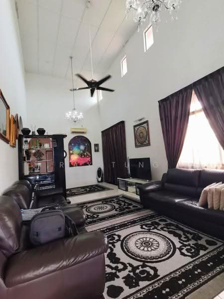 Rumah Teres 1-Tingkat untuk Dijual di Taman Pelangi Indah (Ulu Tiram) - Ray Tung - Living Room - PropertyGuru.com.my