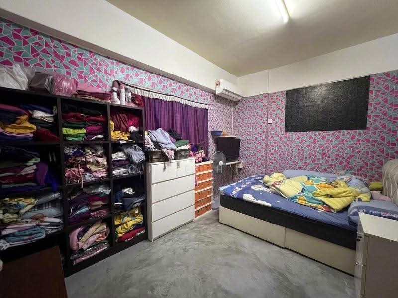 Flat for Sale at Alam Perdana Flat - Chee Hin - Bedroom - PropertyGuru.com.my