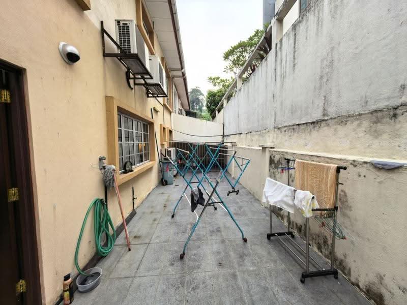 Semi-Detached House for Sale in Taman Yarl (Jalan Klang Lama (Old Klang Road)) - JK Lau - PropertyGuru.com.my