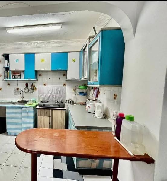 Kondominium untuk Dijual di Villa Condominium - Harold Lee - Kitchen - PropertyGuru.com.my