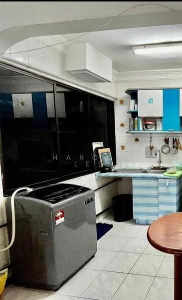 Kondominium untuk Dijual di Villa Condominium - Harold Lee - Kitchen - PropertyGuru.com.my
