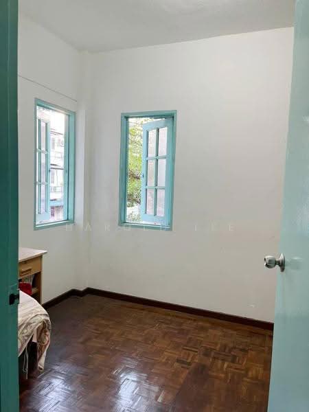 Kondominium untuk Dijual di Villa Condominium - Harold Lee - Bedroom - PropertyGuru.com.my