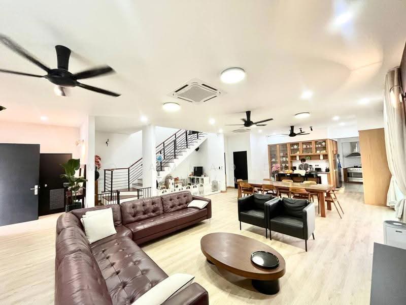 2-storey Terraced House for Sale in Cyberjaya (Selangor) - Mohammad Din Majid - Living Room - PropertyGuru.com.my