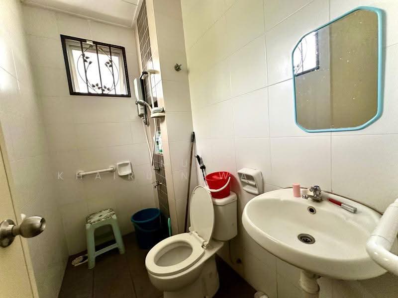 2-storey Terraced House for Sale in Denai Alam (Shah Alam) - Muhd Khairulnawawi Kamaruddin - Bathroom - PropertyGuru.com.my