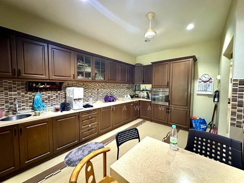 2-storey Terraced House for Sale in Denai Alam (Shah Alam) - Muhd Khairulnawawi Kamaruddin - Kitchen - PropertyGuru.com.my