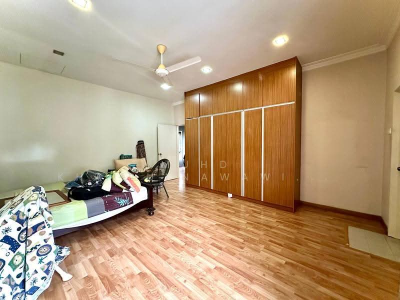 2-storey Terraced House for Sale in Denai Alam (Shah Alam) - Muhd Khairulnawawi Kamaruddin - Bedroom - PropertyGuru.com.my