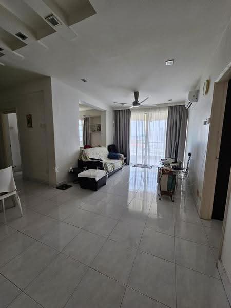 Condominium for Rent at Gold Coast Resort Condominium - Kaze Kang - Living Room - PropertyGuru.com.my