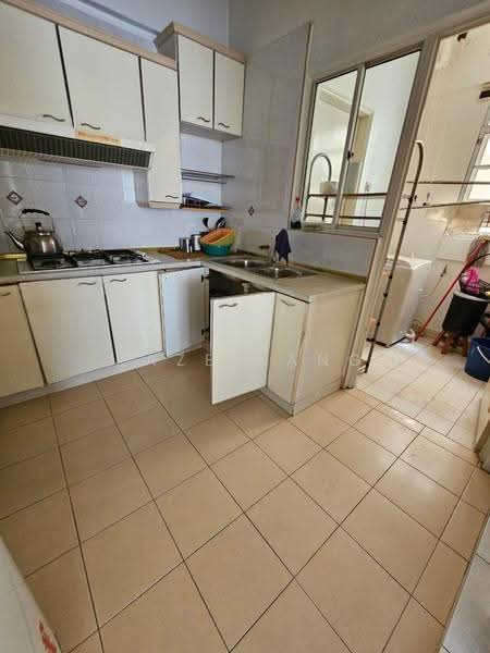 Condominium for Rent at Gold Coast Resort Condominium - Kaze Kang - Kitchen - PropertyGuru.com.my