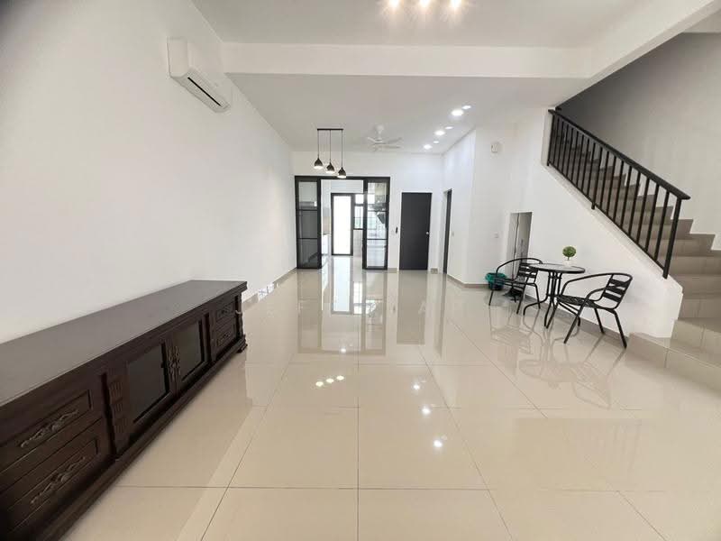 2-storey Terraced House for Sale in Eco Botanic (Iskandar Puteri (Nusajaya)) - Jeff Yap - Living Room - PropertyGuru.com.my