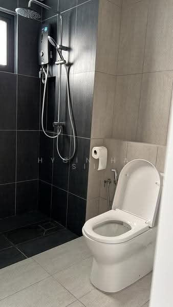 Service Residence for Rent at Teja @ Subang Jaya City Centre (SJCC) - Hycintha Sii - Bathroom - PropertyGuru.com.my