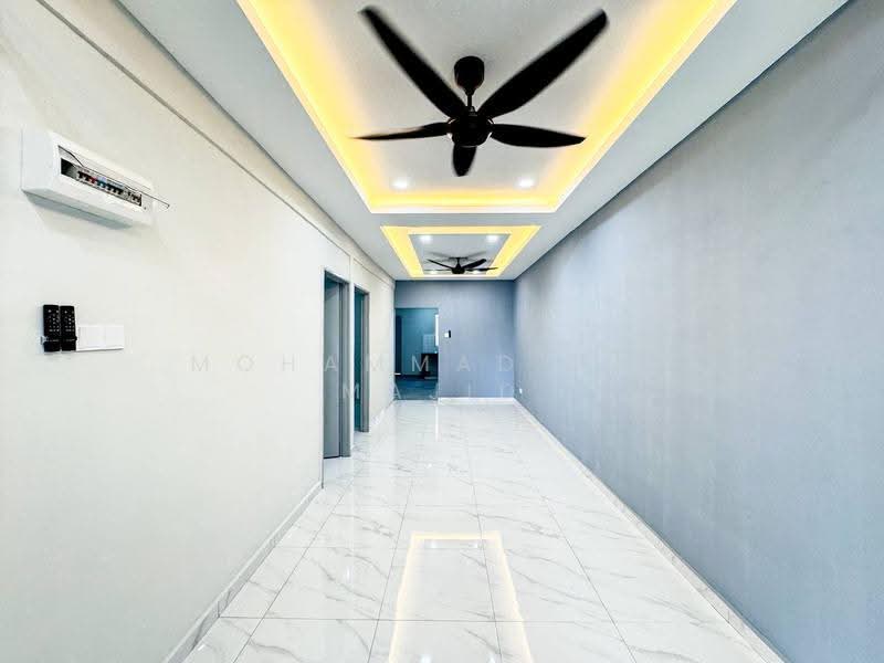 1-storey Terraced House for Sale in Taman Haji Hamzah Alang (Kapar) - Mohammad Din Majid - Corridor - PropertyGuru.com.my