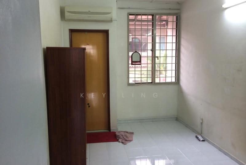 2-storey Terraced House for Sale in Kelana Jaya (Petaling Jaya) - Key Ling - Entrance - PropertyGuru.com.my