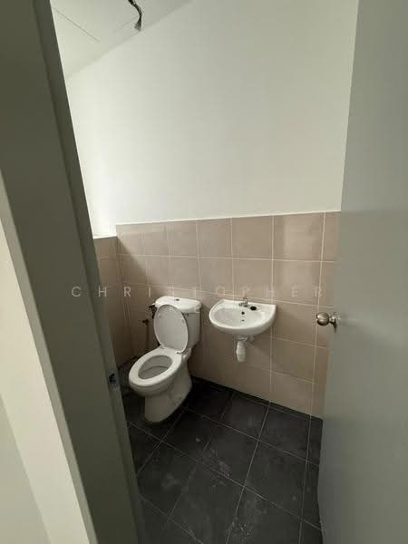 Shop / Office for Rent in Taman Cheras Jaya (Cheras) - Christopher Kew - Bathroom - PropertyGuru.com.my