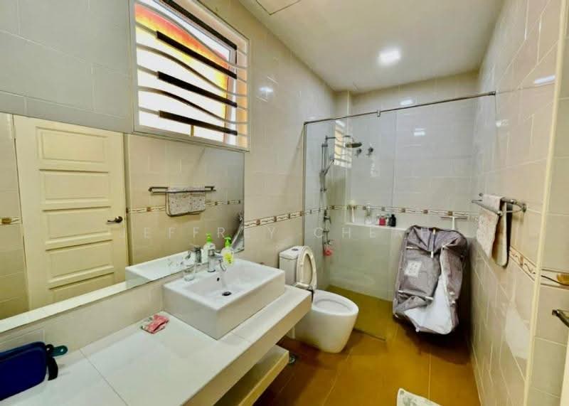 Rumah Berkembar untuk Dijual di Taman Tun Dr Ismail (Kuala Lumpur) - Jeffrey Cheah - Bathroom - PropertyGuru.com.my