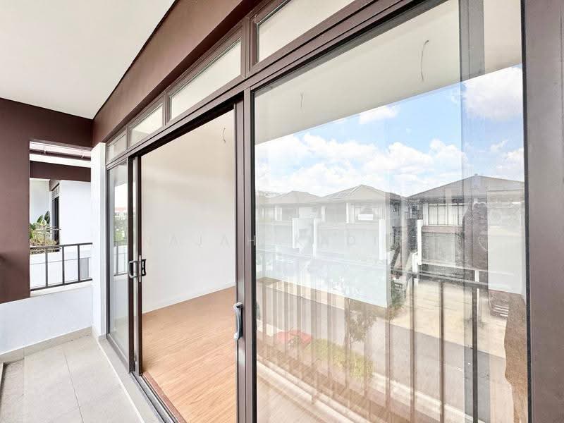 Terraced House for Sale in Cyberjaya (Selangor) - Najah Kadir - Balcony - PropertyGuru.com.my
