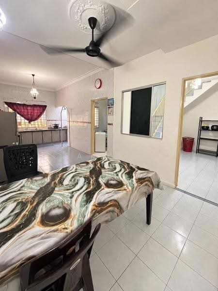 1-storey Terraced House for Sale in Taman Universiti (Skudai) - Fakhrul Imlan - Kitchen - PropertyGuru.com.my