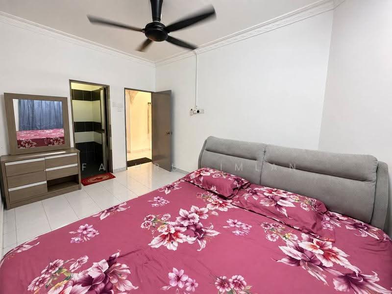 1-storey Terraced House for Sale in Taman Universiti (Skudai) - Fakhrul Imlan - Bedroom - PropertyGuru.com.my