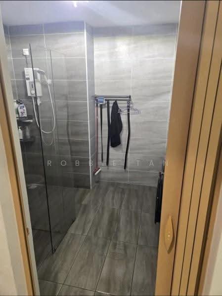 Kediaman Servis untuk Disewa di KSL Residence @ Daya - Robbie Tan - Bathroom - PropertyGuru.com.my