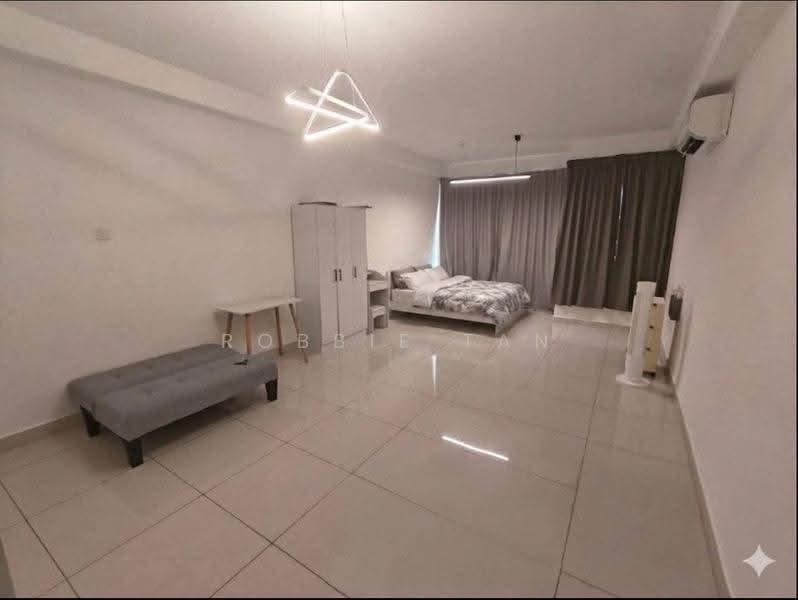 Kediaman Servis untuk Disewa di KSL Residence @ Daya - Robbie Tan - Bedroom - PropertyGuru.com.my