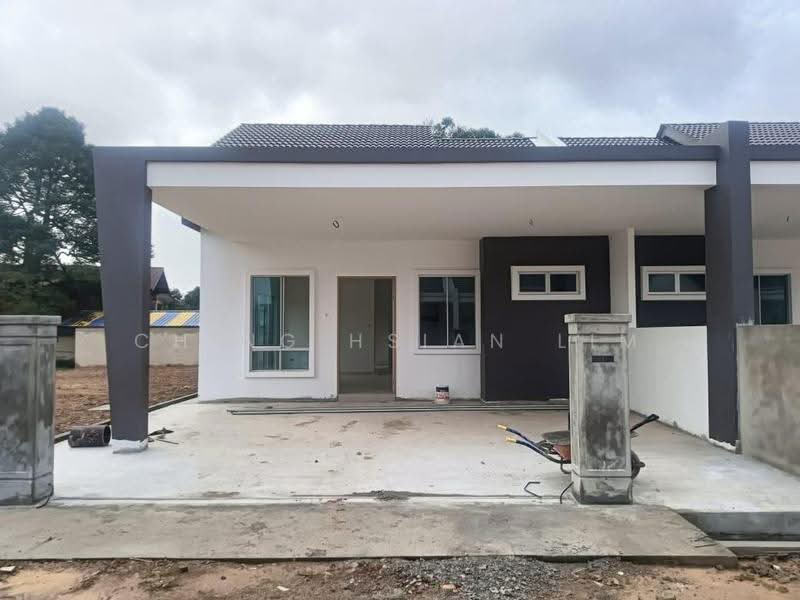 Rumah Berkembar untuk Dijual di Rumah Berkembar Setingkat di Sik Kedah (Sik) - Ching Hsian Lim - Exterior - PropertyGuru.com.my