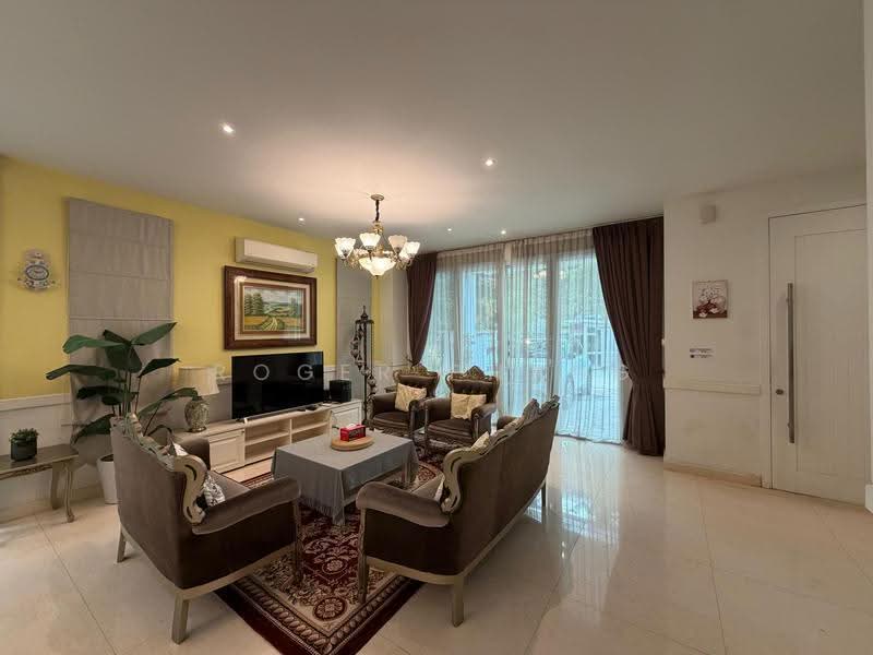 3-storey Terraced House for Sale in Segambut (Kuala Lumpur) - Roger Phang - Living Room - PropertyGuru.com.my