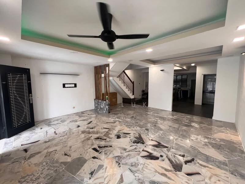 2-storey Terraced House for Rent in Bukit Beruntung (Selangor) - SK Luk - Living Room - PropertyGuru.com.my