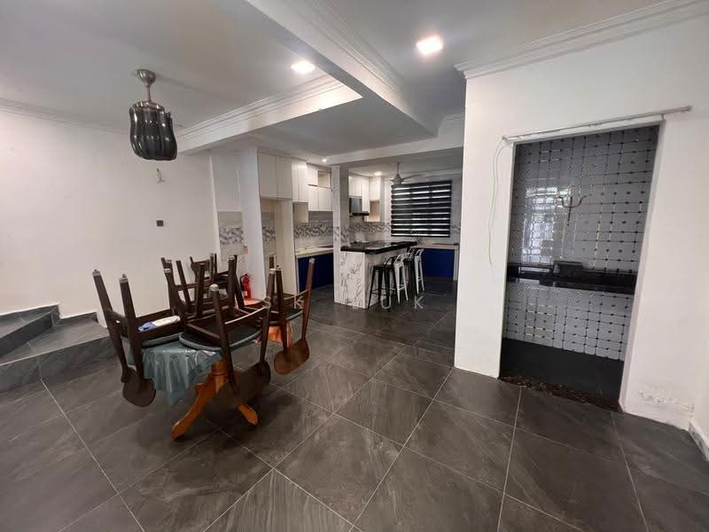 2-storey Terraced House for Rent in Bukit Beruntung (Selangor) - SK Luk - Kitchen - PropertyGuru.com.my