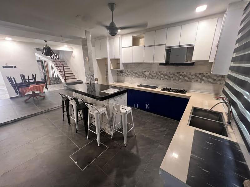 2-storey Terraced House for Rent in Bukit Beruntung (Selangor) - SK Luk - Kitchen - PropertyGuru.com.my