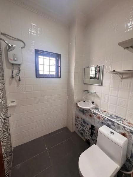 2-storey Terraced House for Rent in Bukit Beruntung (Selangor) - SK Luk - Bathroom - PropertyGuru.com.my