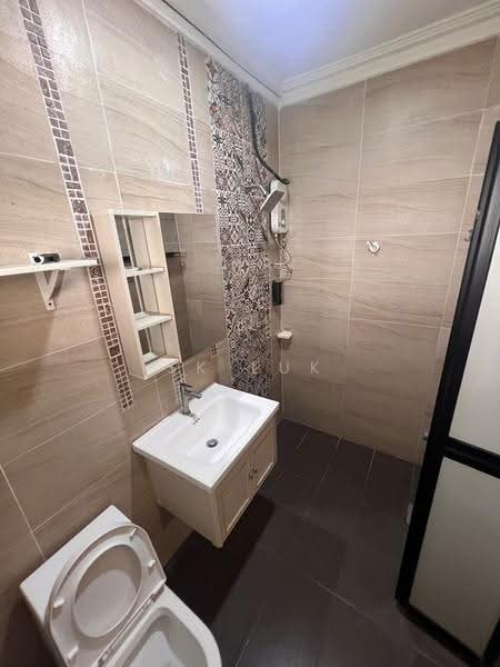 2-storey Terraced House for Rent in Bukit Beruntung (Selangor) - SK Luk - Bathroom - PropertyGuru.com.my